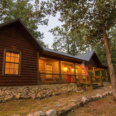 Villa Shine On Harvest Moon W Bbq Broken Bow Exterior foto